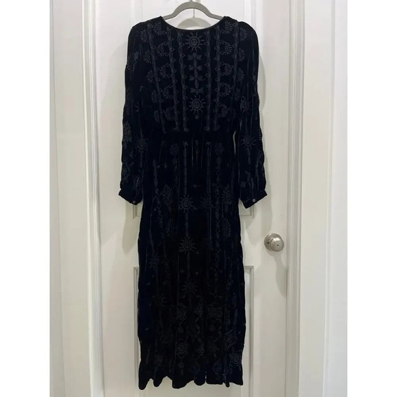 Johnny Was Althea Black Velvet Embroidered Long Sleeve Maxi Dress Sz S - Picture 9 of 9